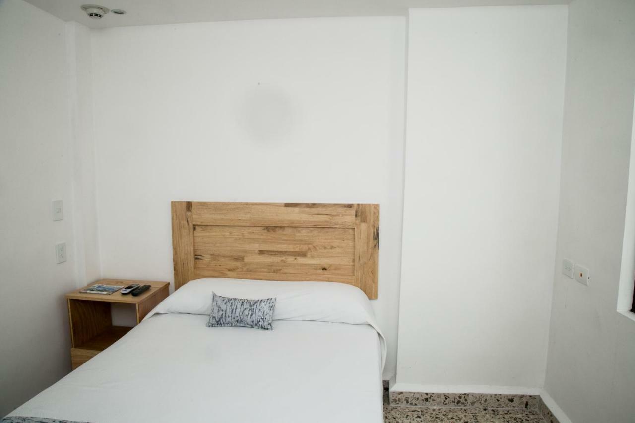 Booking 500 Monterrey Exterior photo