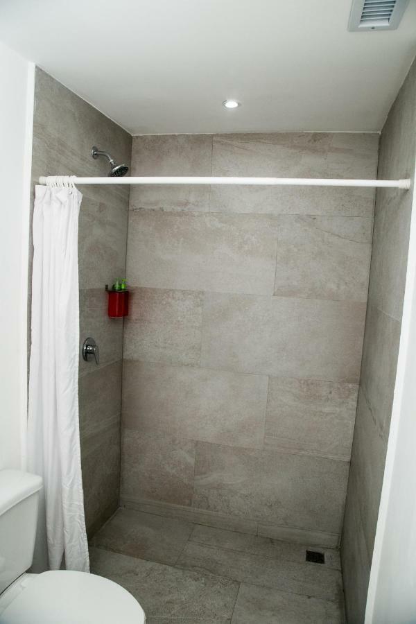 Booking 500 Monterrey Exterior photo