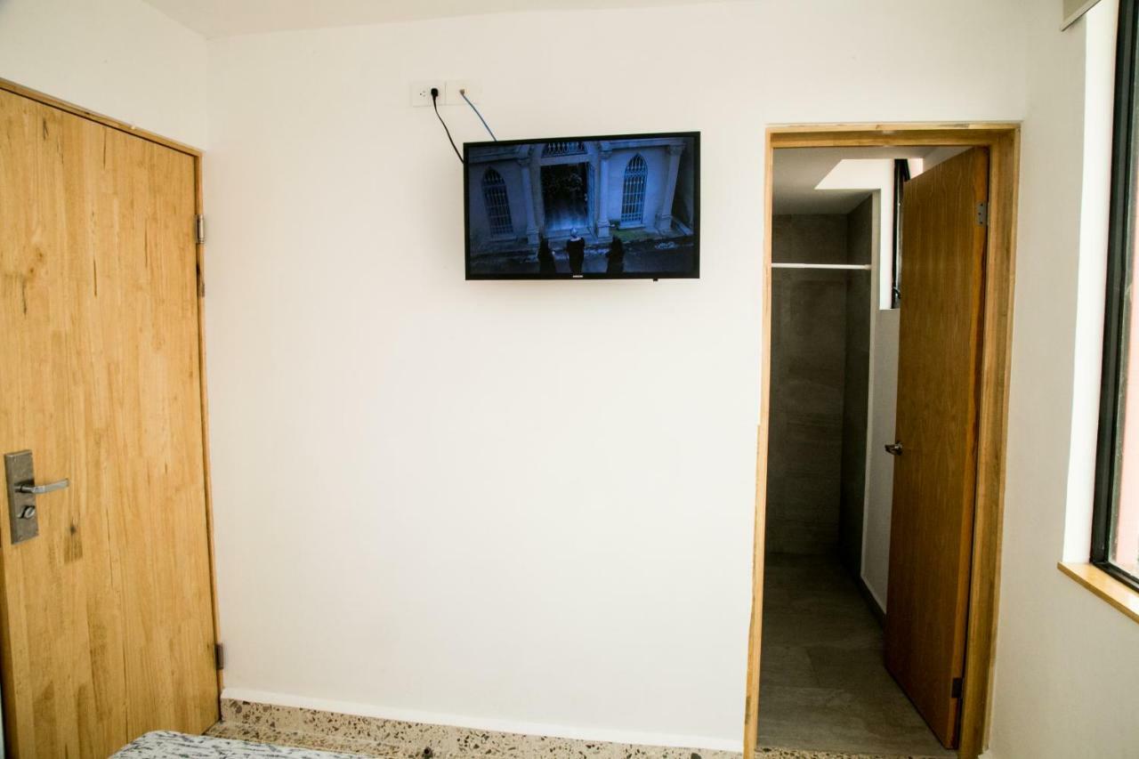 Booking 500 Monterrey Exterior photo